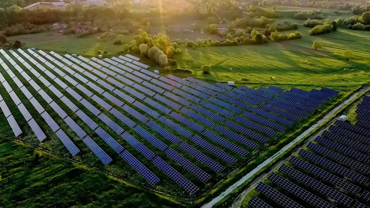 Romania, 10 GW, solar, target